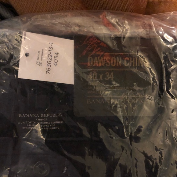 Banana Republic Dawson Chino pant! - Picture 2 of 3